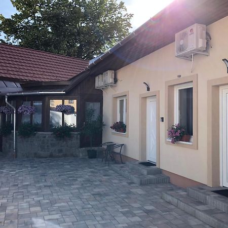 Illa Apartments Eger Ngoại thất bức ảnh