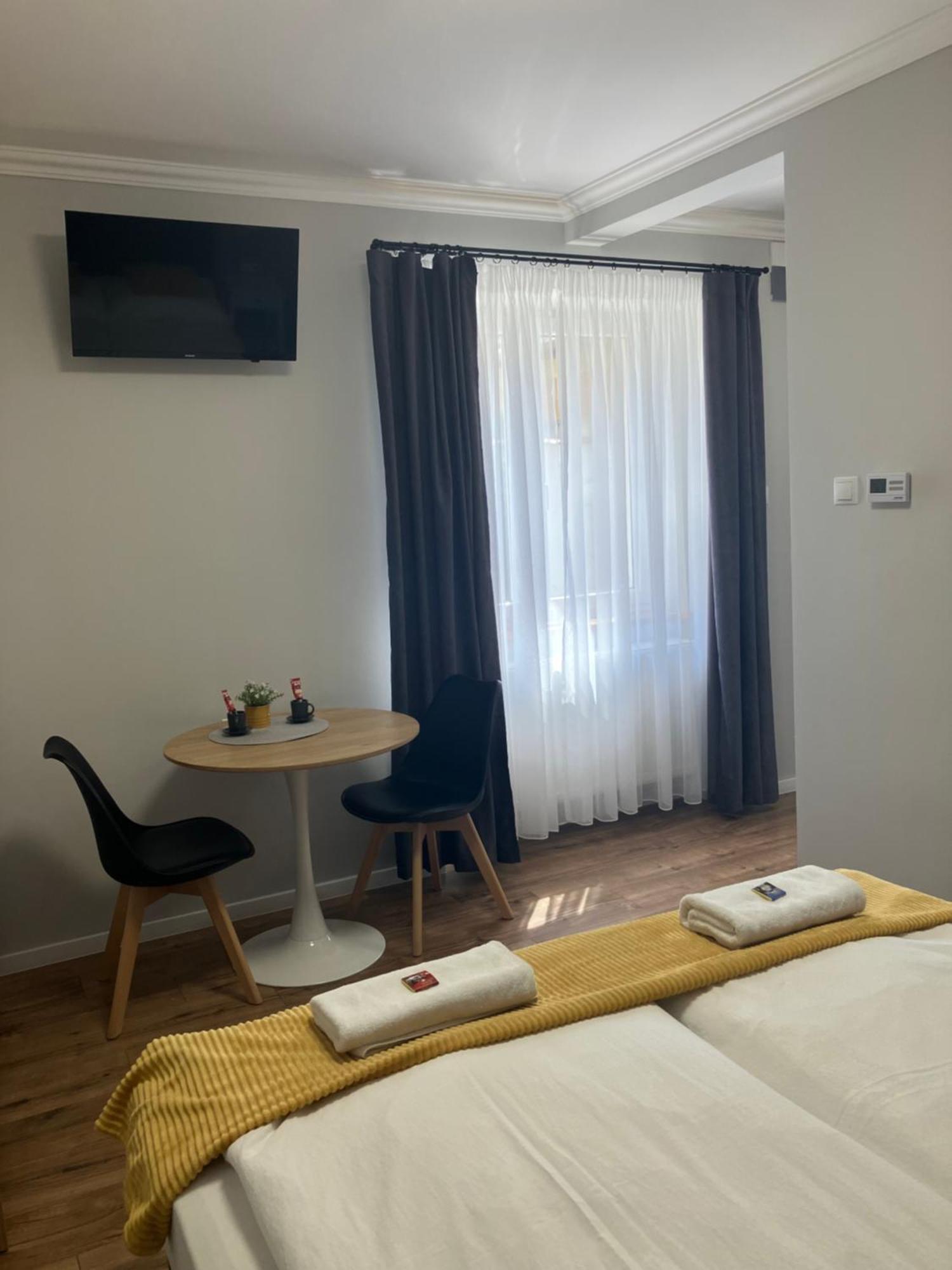 Illa Apartments Eger Ngoại thất bức ảnh