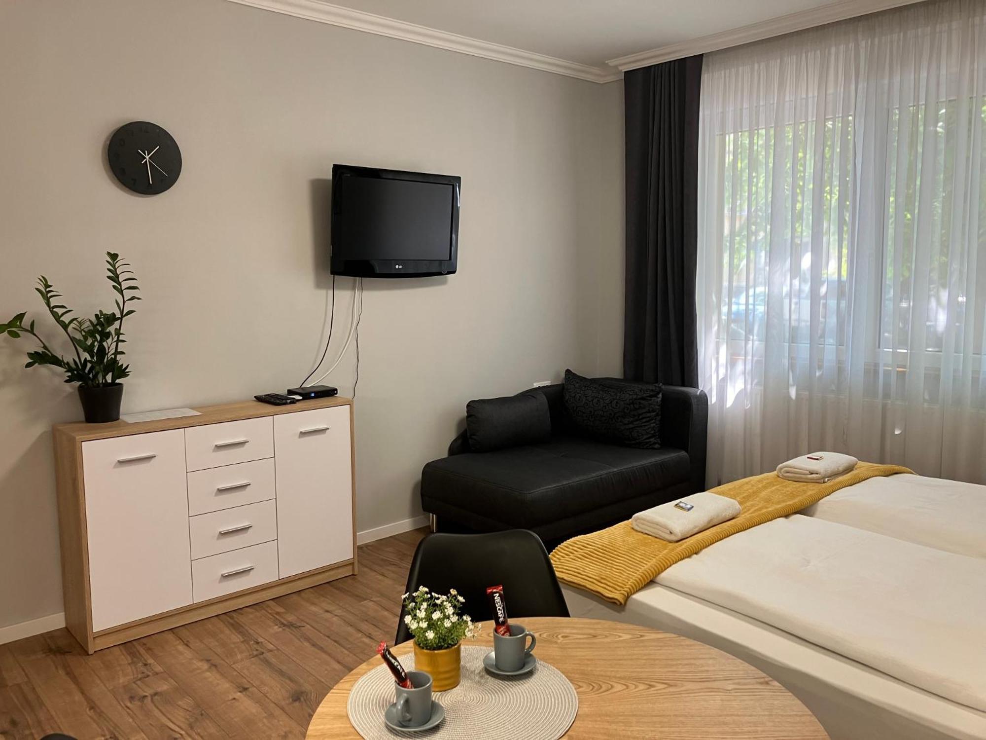 Illa Apartments Eger Ngoại thất bức ảnh