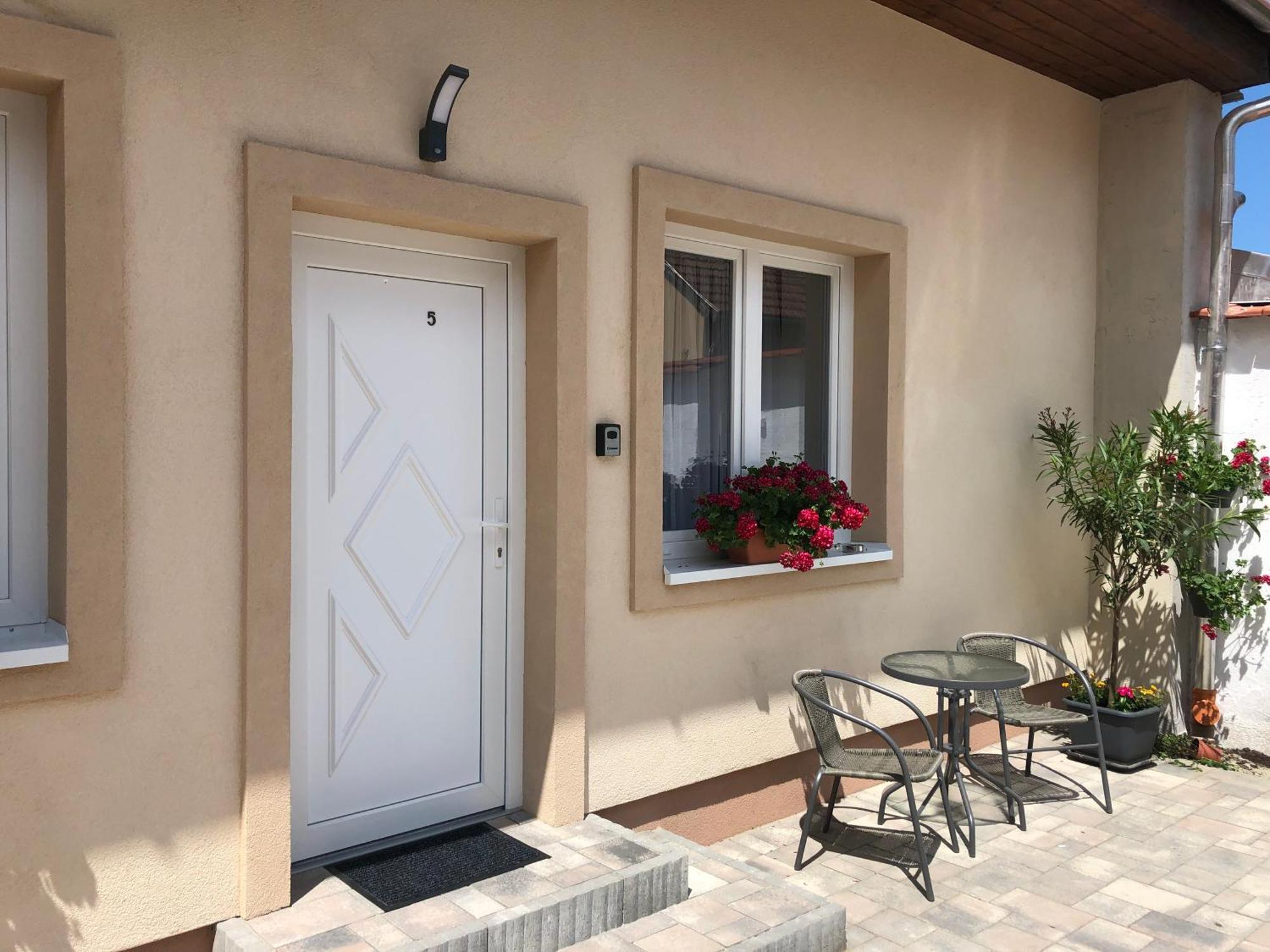 Illa Apartments Eger Ngoại thất bức ảnh