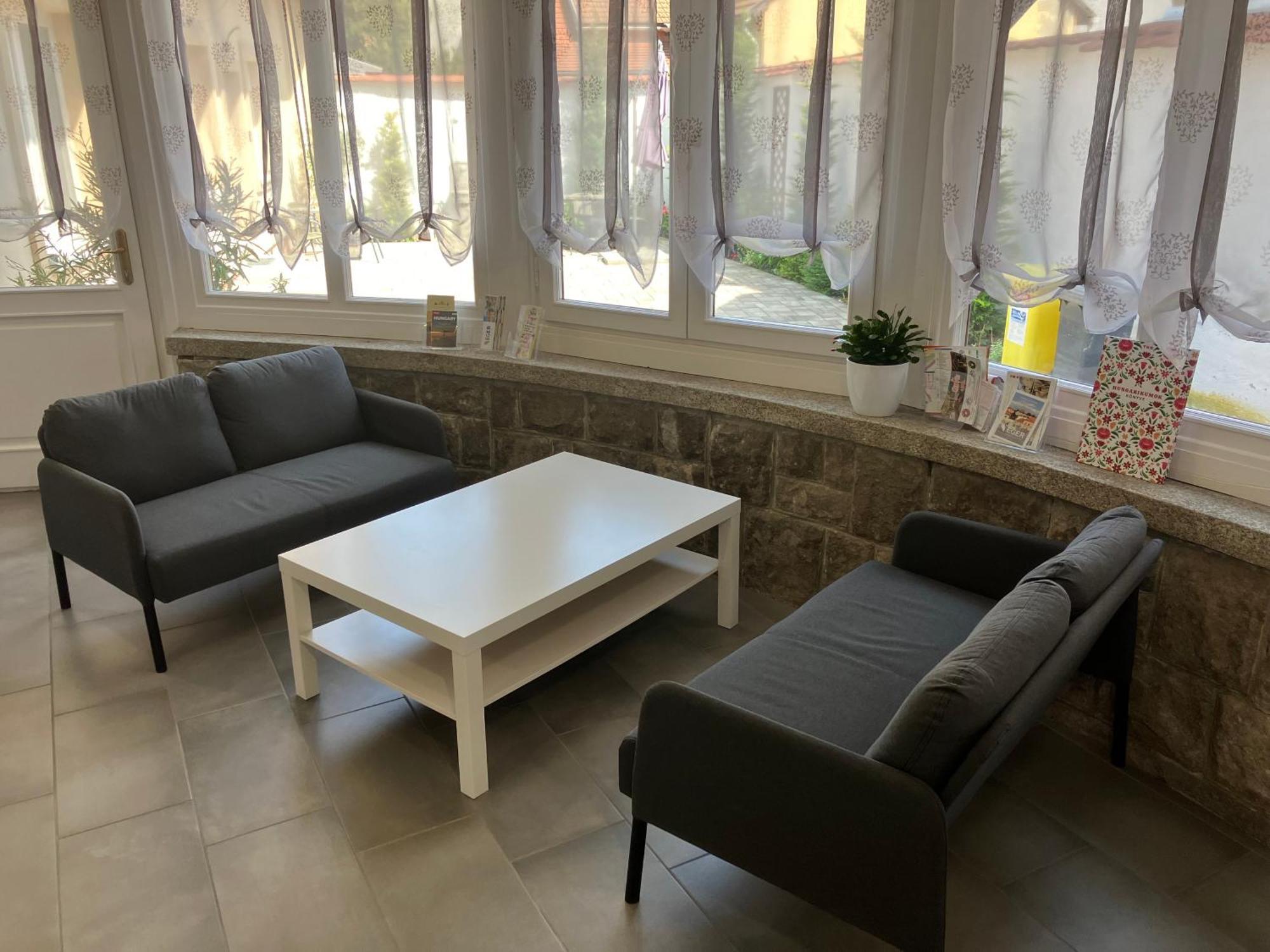 Illa Apartments Eger Ngoại thất bức ảnh