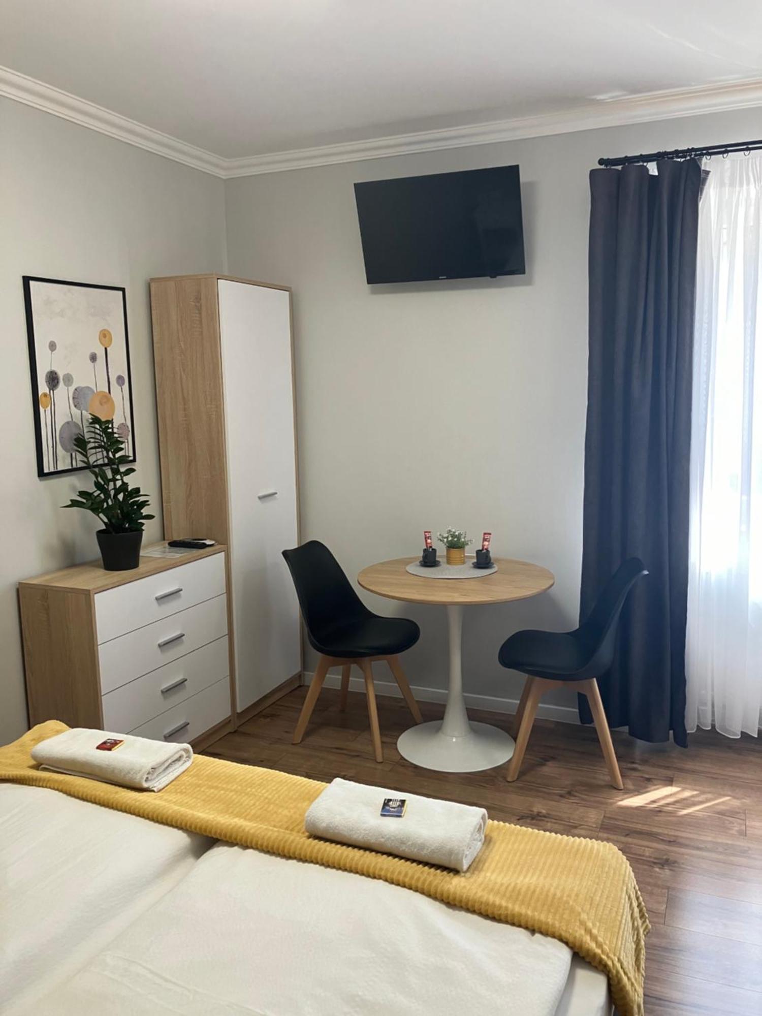 Illa Apartments Eger Ngoại thất bức ảnh